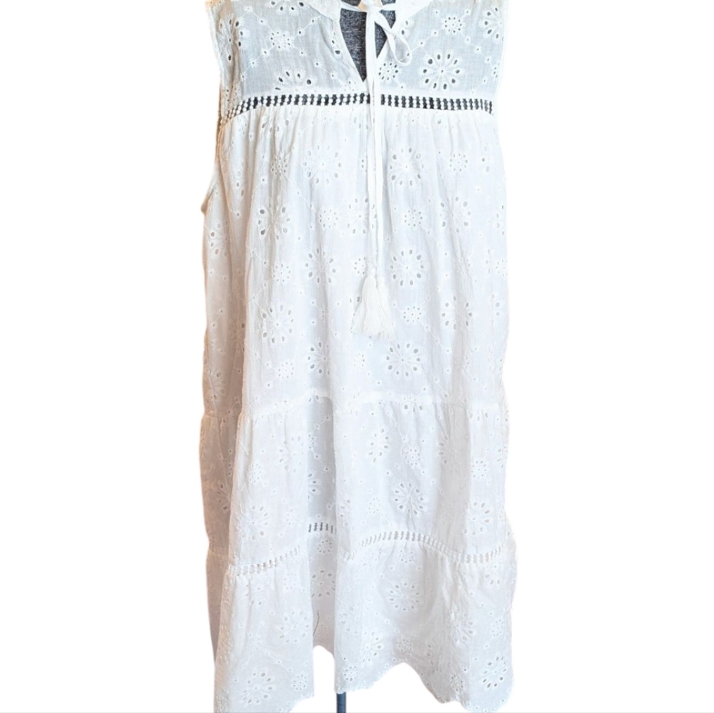 Cupshe White Eyelet Tie-Front Sleeveless Tiered Dress Sz L